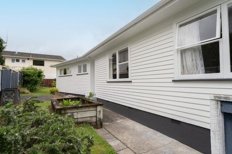 Photo of property in 115 Oriel Avenue, Tawa, Wellington, 5028