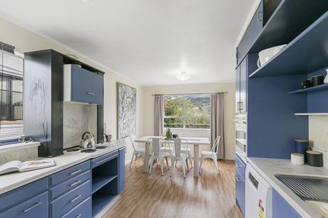 Photo of property in 31 Bell Street, Tawa, Wellington, 5028