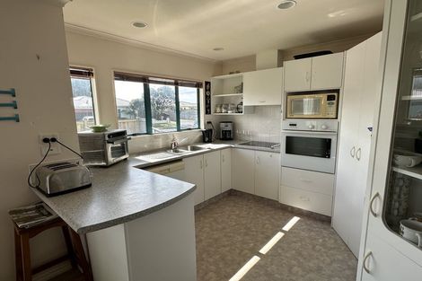 Photo of property in 34 Blake Boulevard, Papamoa Beach, Papamoa, 3118