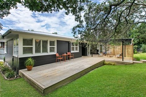 Photo of property in 1/235 Rangatira Road, Beach Haven, Auckland, 0626