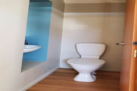 Photo of property in 17a Brockworth Place, Riccarton, Christchurch, 8011