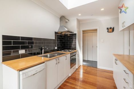 Photo of property in 206a Miromiro Road, Normandale, Lower Hutt, 5010