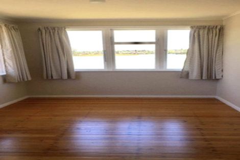 Photo of property in 152 Avondale Road, Avondale, Auckland, 1026