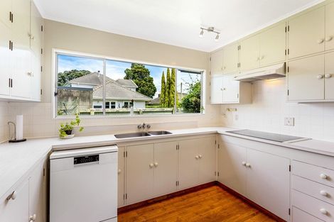 Photo of property in 26 Orr Crescent, Hutt Central, Lower Hutt, 5011