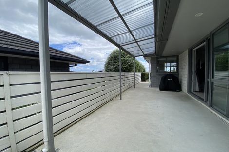 Photo of property in 14 Benmore Crescent, Pyes Pa, Tauranga, 3112