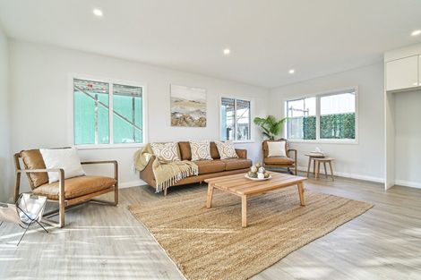 Photo of property in 9b Church Road, Taradale, Napier, 4112