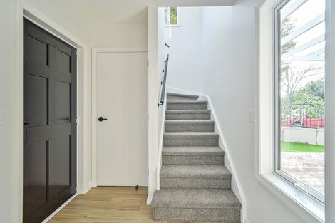 Photo of property in 9b Church Road, Taradale, Napier, 4112