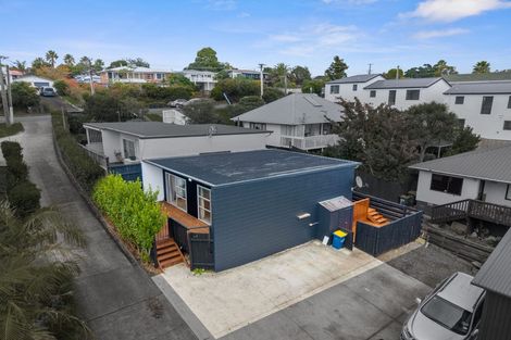 Photo of property in 68b Colwill Road, Massey, Auckland, 0614