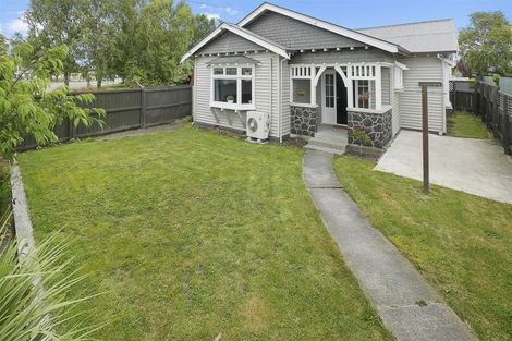 Photo of property in 1/19 Hills Road, Edgeware, Christchurch, 8013