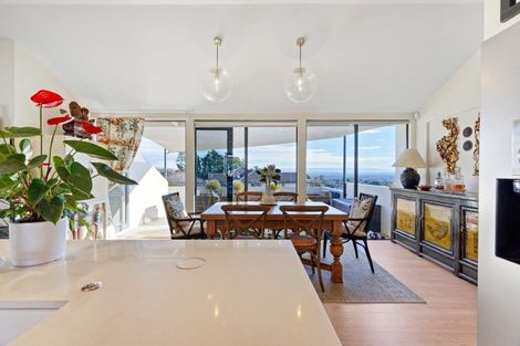 Photo of property in 1 Hikanui Place, Havelock North, 4130