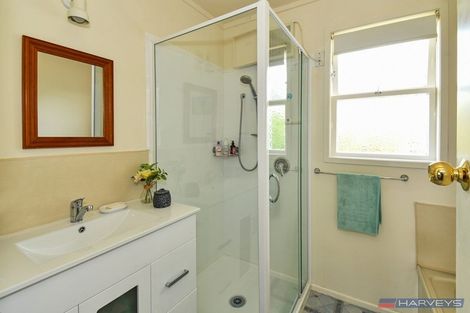 Photo of property in 32 Grande Vue Road, Hillpark, Auckland, 2102