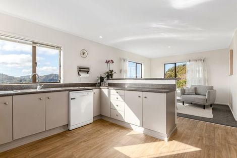 Photo of property in 21 Landsdowne Terrace, Karori, Wellington, 6012