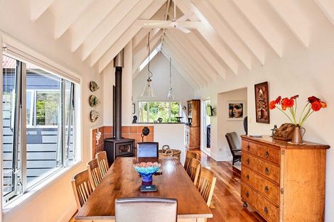 Photo of property in 14 Waitohu Road, York Bay, Lower Hutt, 5013