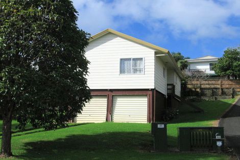 Photo of property in 80a William Bayes Place, Red Beach, 0932