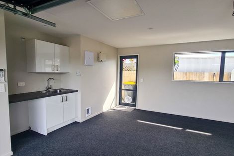 Photo of property in 35b Hargood Street, Woolston, Christchurch, 8062