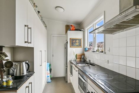 Photo of property in 10 Hiropi Street, Newtown, Wellington, 6021