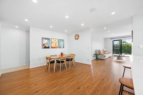 Photo of property in 2 Gemscott Crescent, Huapai, Kumeu, 0810