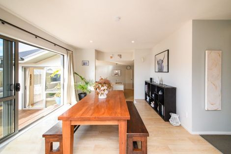 Photo of property in 14 Stonebridge Heights, Feilding, 4702