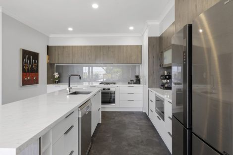 Photo of property in 250a Courtenay Street, Strandon, New Plymouth, 4312