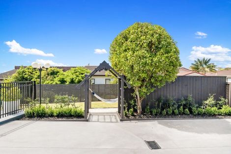 Photo of property in 114 Bramley Drive, Farm Cove, Auckland, 2012