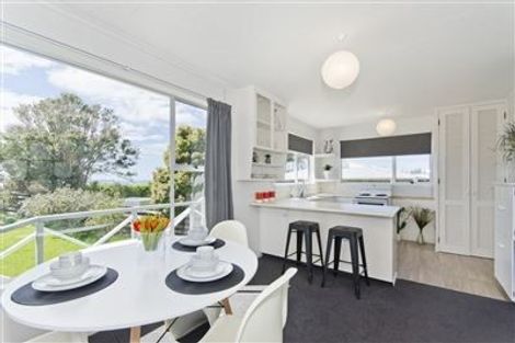 Photo of property in 411 Mahurangi East Road, Snells Beach, 0920