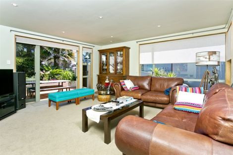 Photo of property in 2/14 Hastings Road, Mairangi Bay, Auckland, 0630