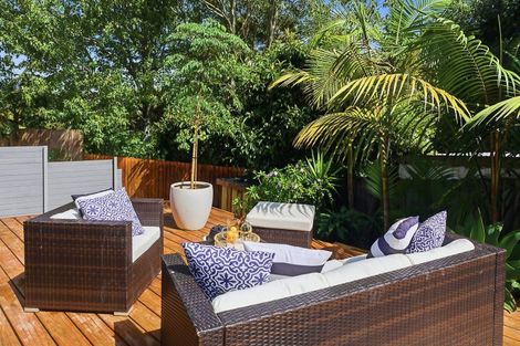 Photo of property in 1/149 Eskdale Road, Birkdale, Auckland, 0626