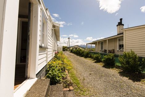 Photo of property in 20 Egmont Street, Ohakune, 4625