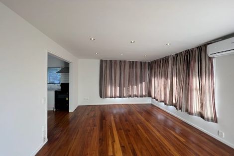 Photo of property in 2/180 Archers Road, Glenfield, Auckland, 0629