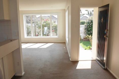 Photo of property in 2/224 Ilam Road, Ilam, Christchurch, 8041