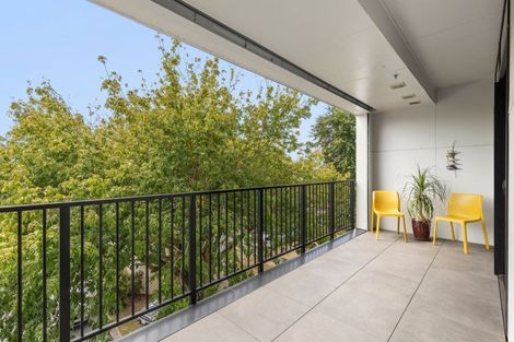 Photo of property in 204/86 Alpha Street, Cambridge, 3434