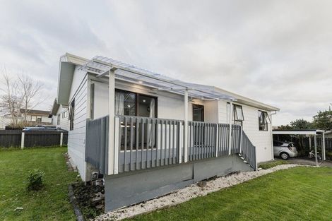 Photo of property in 1/71 Luanda Drive, Ranui, Auckland, 0612