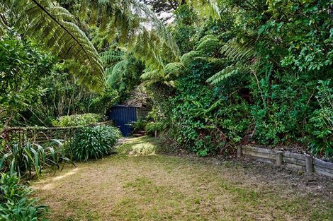 Photo of property in 23 Kotari Road, Days Bay, Lower Hutt, 5013
