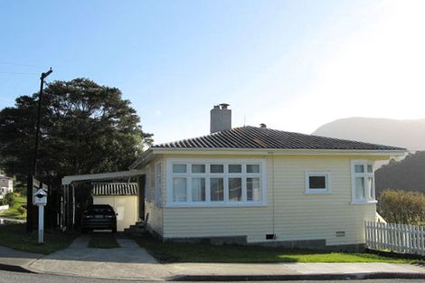 Photo of property in 23 Lincoln Street, Picton, 7220