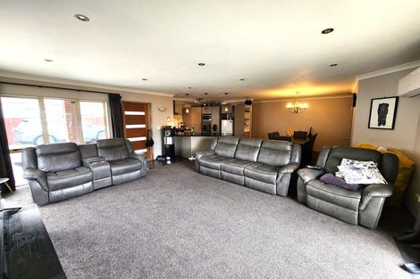 Photo of property in 10 Deveron Road, Manurewa, Auckland, 2102