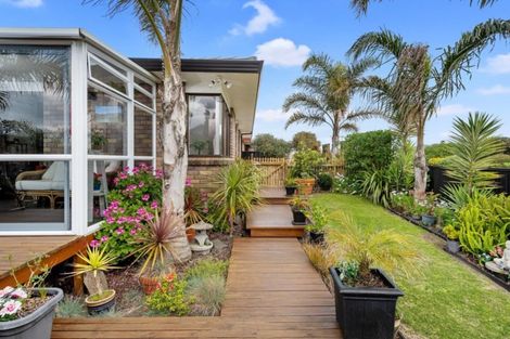 Photo of property in 96a Dickson Road, Papamoa Beach, Papamoa, 3118