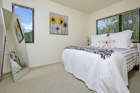 Photo of property in 2/29 John Court Street, Birkenhead, Auckland, 0626