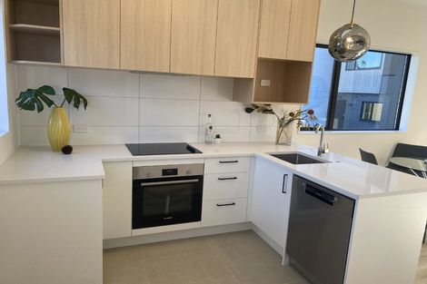 Photo of property in 25 Paetai Lane, Te Atatu Peninsula, 0610