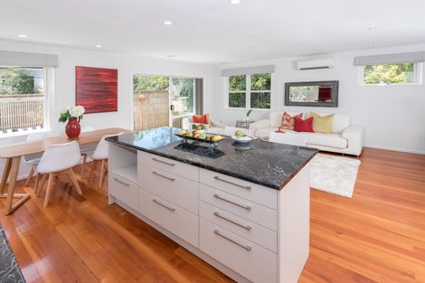 Photo of property in 12 Bacot Place, Howick, Auckland, 2014