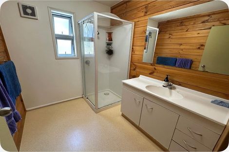 Photo of property in Drummond Street Flats, 19 Drummond Street, Mount Cook, Wellington, 6021