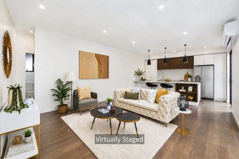 Photo of property in 19a Northcross Drive, Oteha, Auckland, 0632
