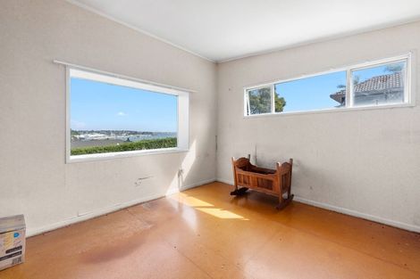 Photo of property in 34 Bucklands Beach Road, Bucklands Beach, Auckland, 2012