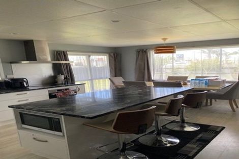 Photo of property in 2 Villers Street, Bay View, Napier, 4104