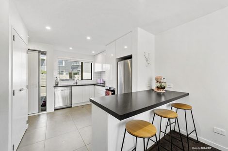 Photo of property in 7/2 Stone Street, Miramar, Wellington, 6022