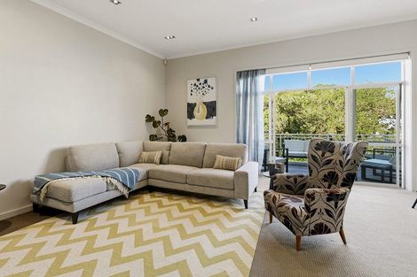 Photo of property in 12 Parkside Drive, Orewa, 0931