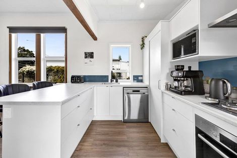 Photo of property in 3 Morrissey Street, Hawera, 4610