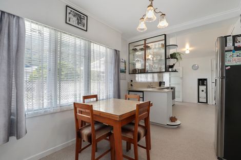 Photo of property in 11 Brick Street, Te Aroha, 3320