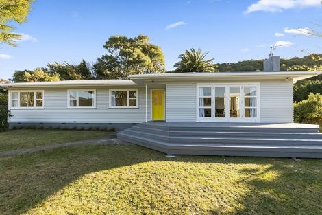 Photo of property in 22-24 Bledisloe Crescent, Wainuiomata, Lower Hutt, 5014