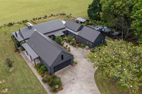 Photo of property in 162 Monument Road, Clevedon, Papakura, 2582