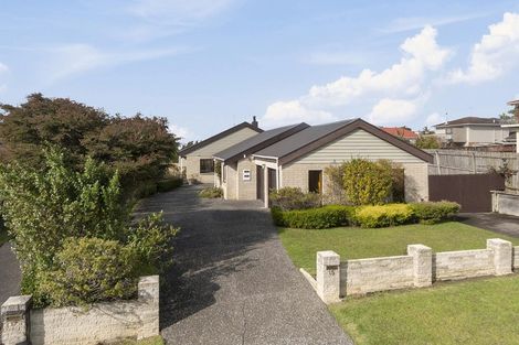 Photo of property in 15 White Heron Drive, Massey, Auckland, 0614